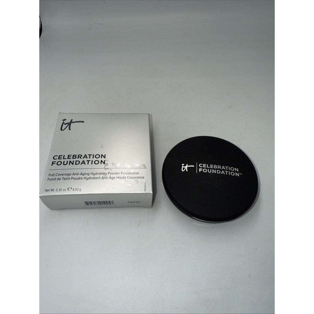 IT COSMETICS CELEBRATION FOUNDATION ILLUMINATION POWDER FOUNDATION RICH 0.30 OZ - Picture 2 of 5